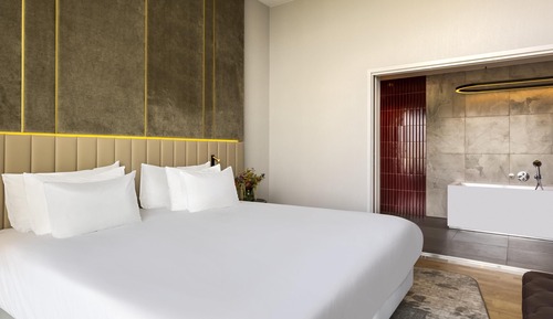 Presidential Suite (View)