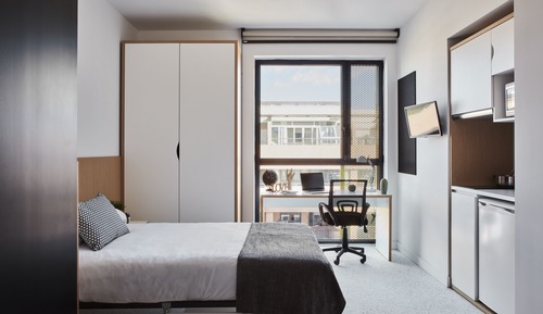 Studio, 1 Twin Bed