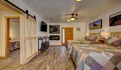 Family Triple Room, Multiple Beds, Non Smoking (w/Private Bedroom)