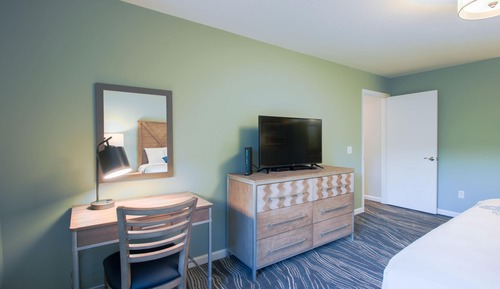 Condo, 2 Bedrooms