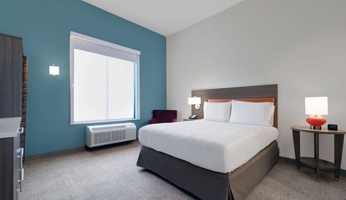 Room, 1 Queen Bed, Accessible (Mobility & Hearing, 3x3 shower)