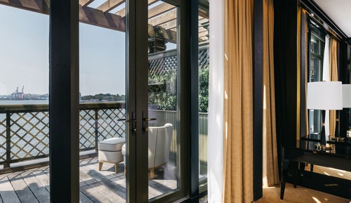 Premier Suite, River View