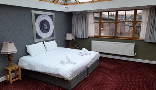 Deluxe Quadruple Room