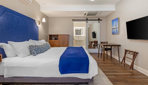 Room, 1 King Bed, Mobility Accessible, Non Smoking
