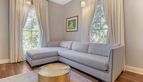 Suite, 1 King Bed, Non Smoking, Corner