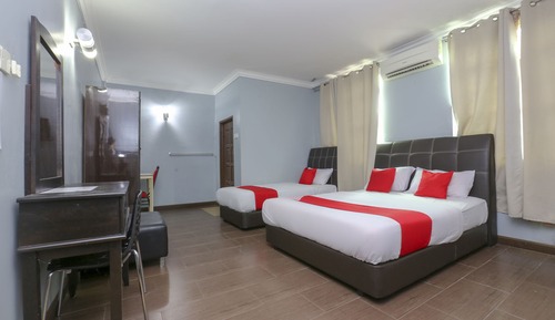 Deluxe Triple Room