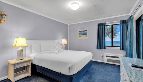 Exclusive Condo, 2 Bedrooms, Balcony, Ocean View