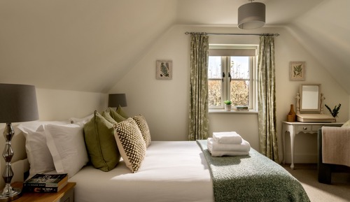 Luxury Cottage, Private Bathroom (Magnolia Cottage)