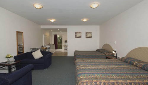 Family Studio, Non Smoking