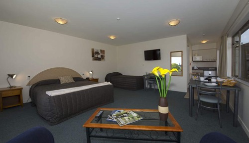 Studio, Multiple Beds, Non Smoking, Jetted Tub