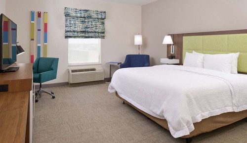 One King Bed, Accessible