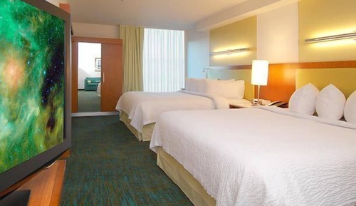 Studio, Multiple Beds (Hearing Accessible)