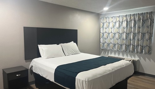 Standard Room, 1 Queen Bed, Non Smoking
