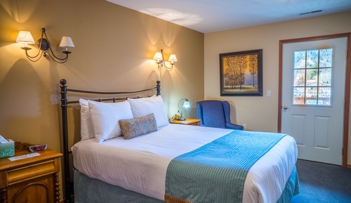 Dream Suites 3 and 4 - Located on Front St - Breakfast Not Included
