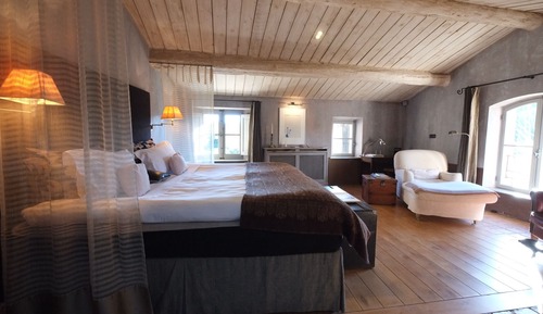 Suite, Garden View (Serguey)