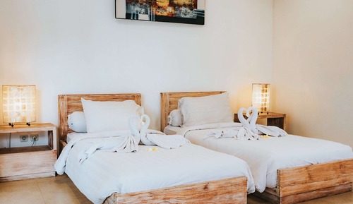 Three Bedroom Beachfront villa # 9