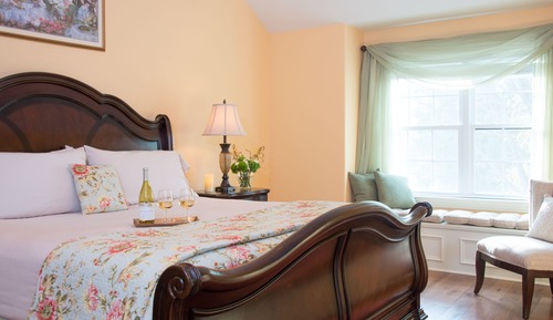 Fields of Athenry, Luxury Room, Refrigerator & Microwave