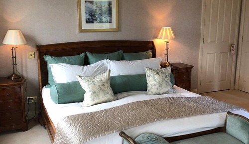 Premier Double Room, 1 King Bed, Lake View (Plus)