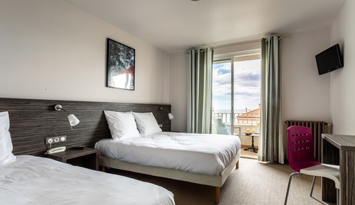 Triple Room, Partial Sea View