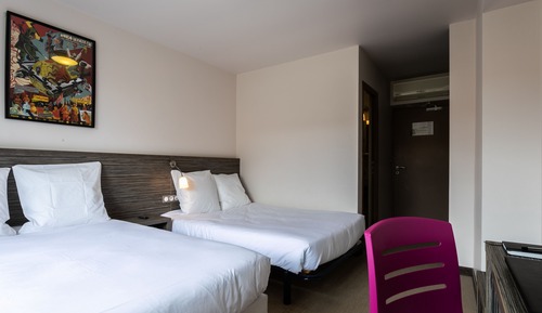 Quadruple Room, Partial Sea View