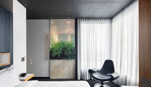 Standard Room, 1 Queen Bed