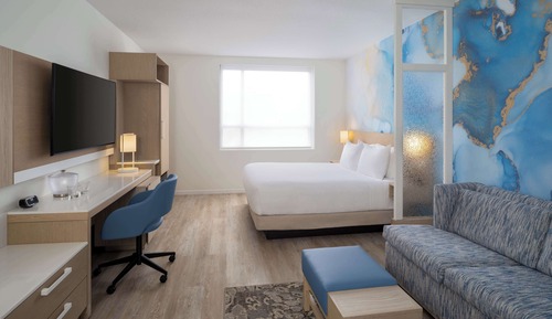 Room, 1 King Bed with Sofa bed (High Floor)