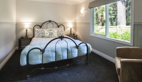 Deluxe Cottage, 2 Queen Beds, Garden View
