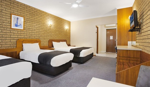 Family Suite, 1 Bedroom, Non Smoking, Kitchenette