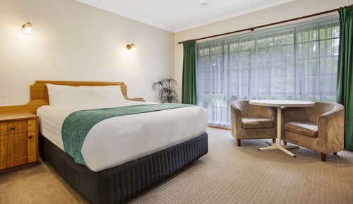 Deluxe Suite, 1 Bedroom, Non Smoking, Kitchenette (Deluxe Spa Suite)