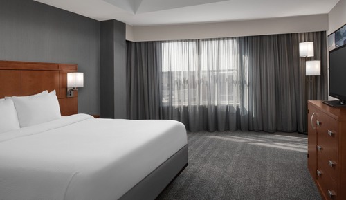 Suite, 1 Bedroom (Hearing Accessible)