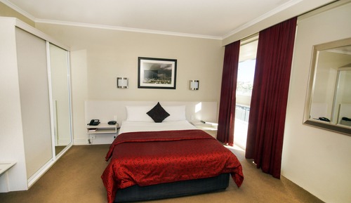 Deluxe Room, Non Smoking (Isa Deluxe Room)