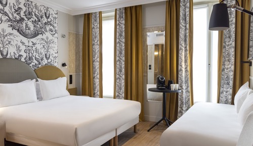 Deluxe Triple Room