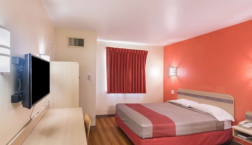Standard Room, 1 Queen Bed, Non Smoking