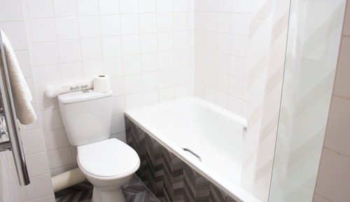 Courtyard Classic Twin