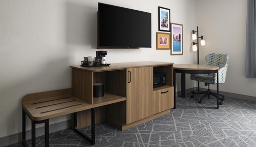 Studio, 1 King Bed with Sofa bed, Accessible