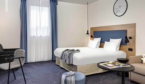 Standard Room, 1 Queen Bed with Sofa bed