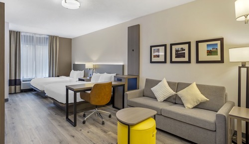 Suite, Multiple Beds, Non Smoking