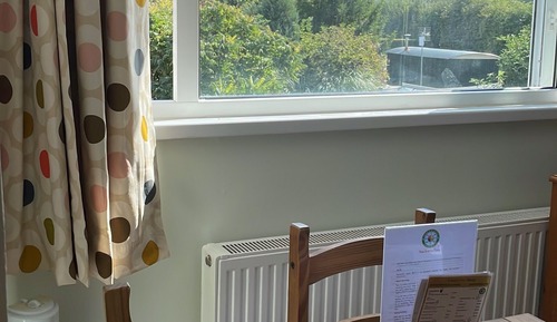 Suite, Ensuite ((double & 2 singles))