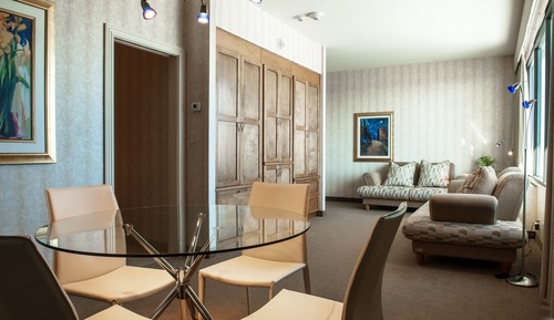 Suite, Multiple Beds, Jetted Tub