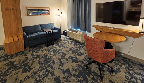 King Studio Suite