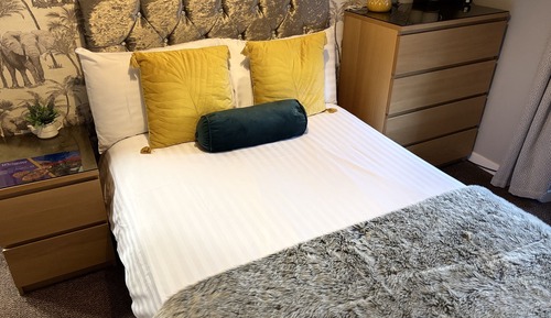 Twin Room, Ensuite, Mountain View