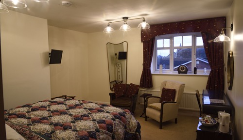 Double Room, Private Bathroom (Beaumont)