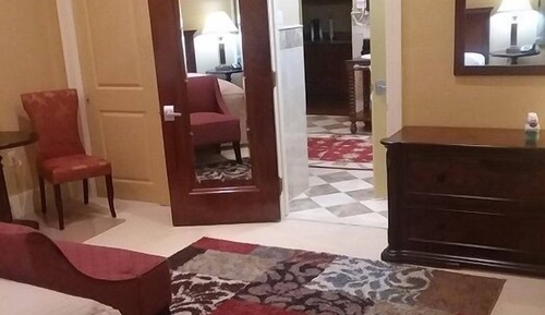 Deluxe Room, 1 King Bed, Bathtub