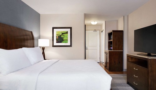 Room, 1 King Bed, Accessible (Hearing)