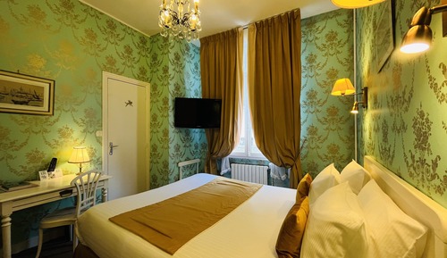 Classic Double or Twin Room, City View