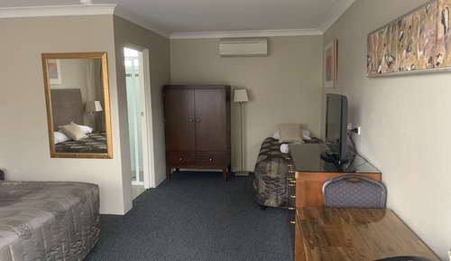 Executive Triple Room