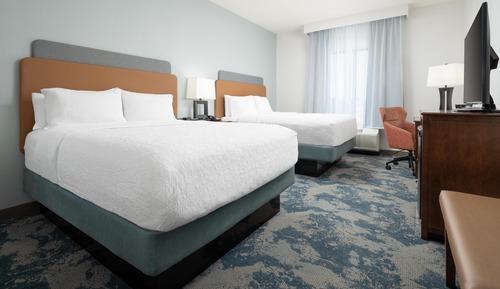 Room, 2 Queen Beds, Accessible, Bathtub