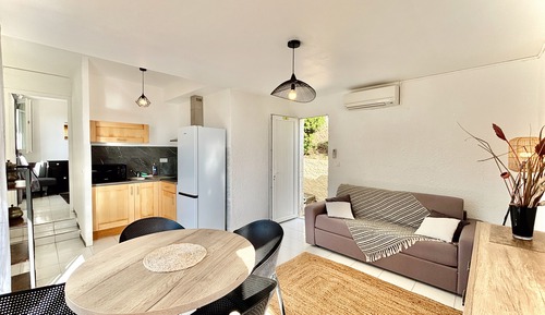 Comfort Villa, Sea View
