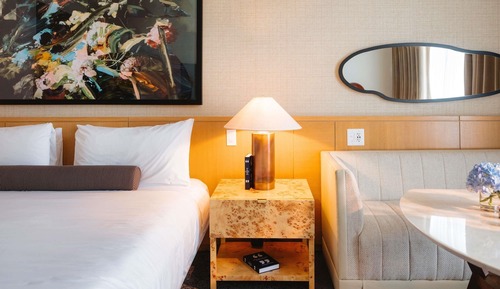 Deluxe Room, 1 King Bed