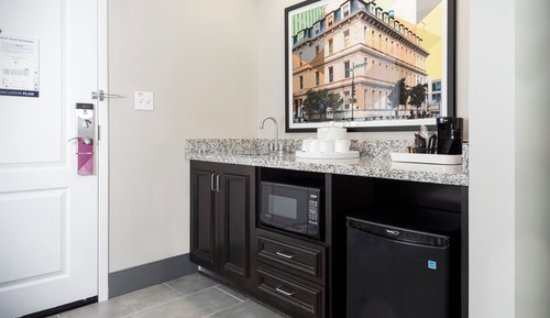 King Studio Suite